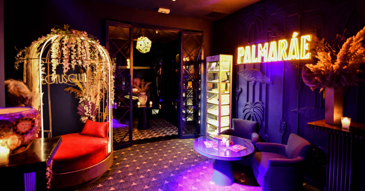 Restaurant Neon Signage Provider